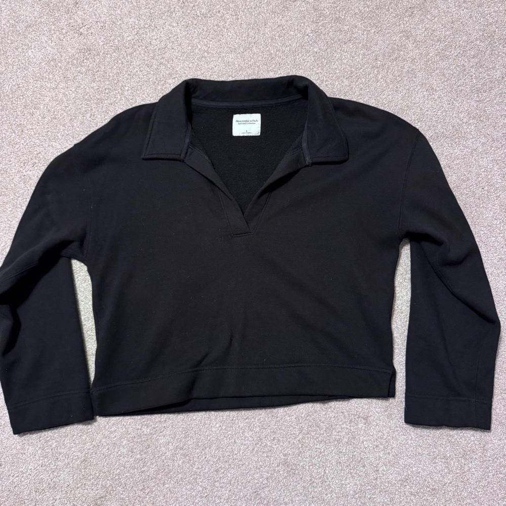 A&F - S - Black Collared Sweater Top
